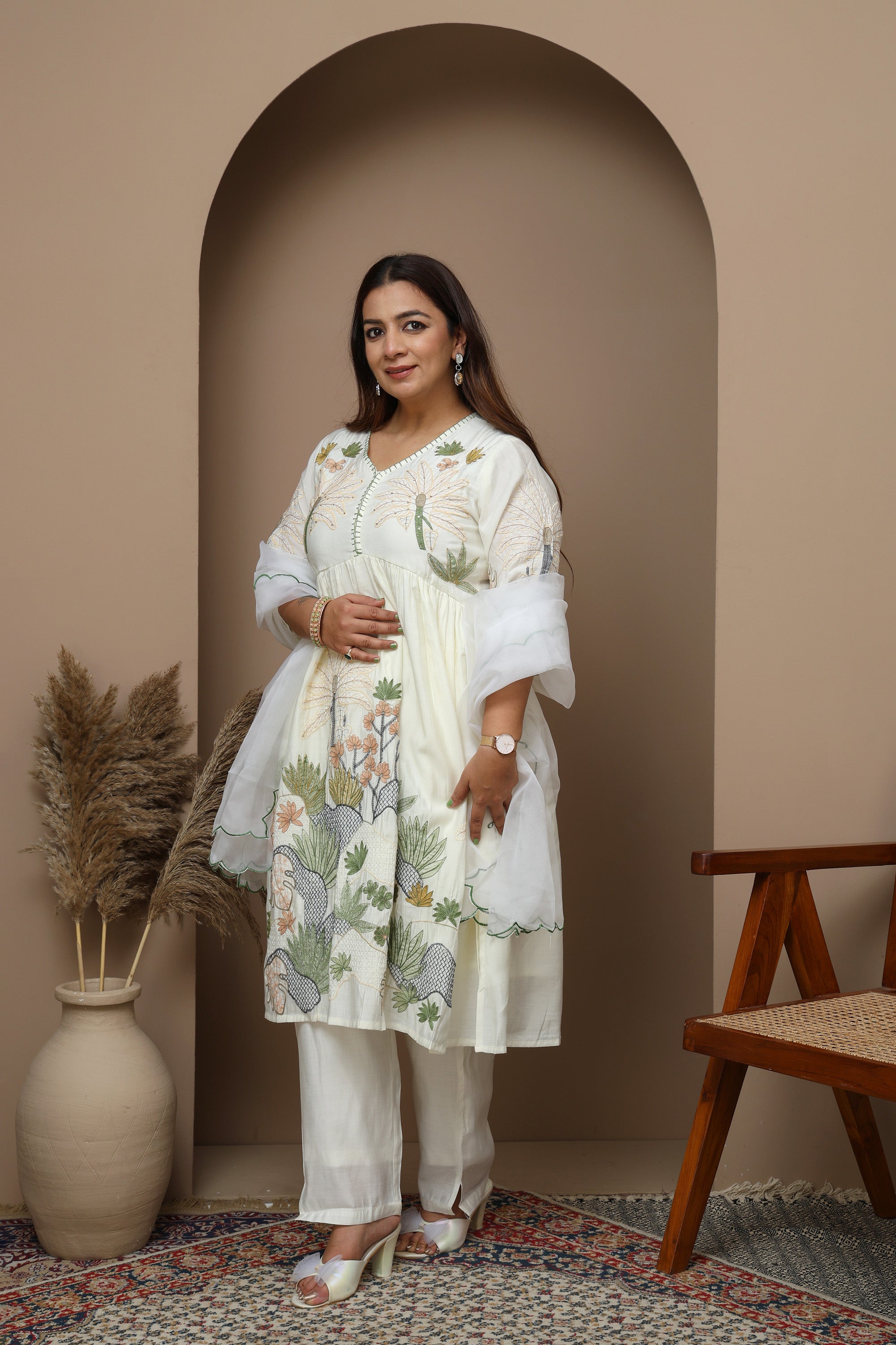 White Botanical Embroidered Kurta Set wit Dupatta